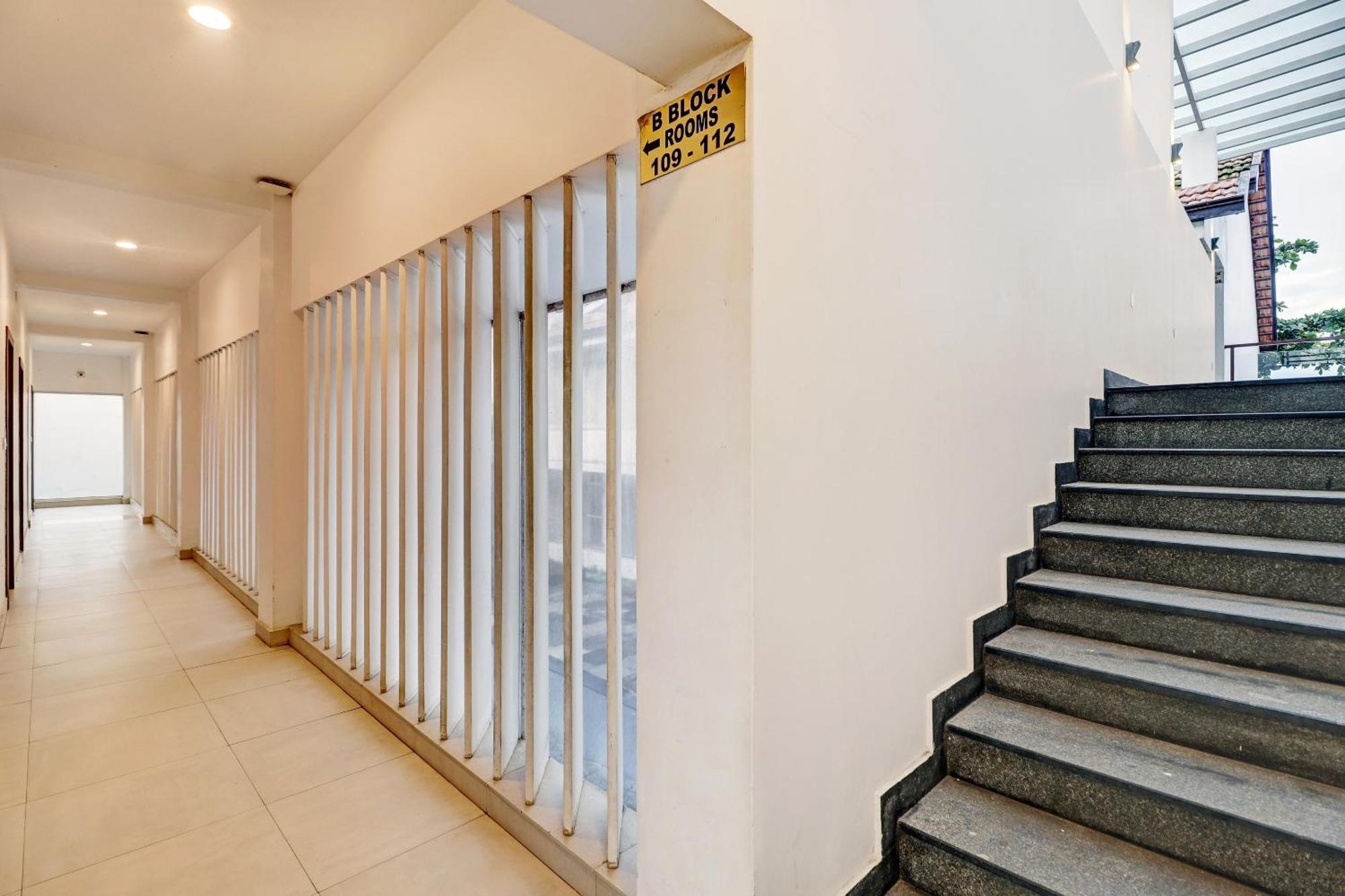 Townhouse Oak Edassery'S Sealine Villa Stay Kochi Exteriér fotografie