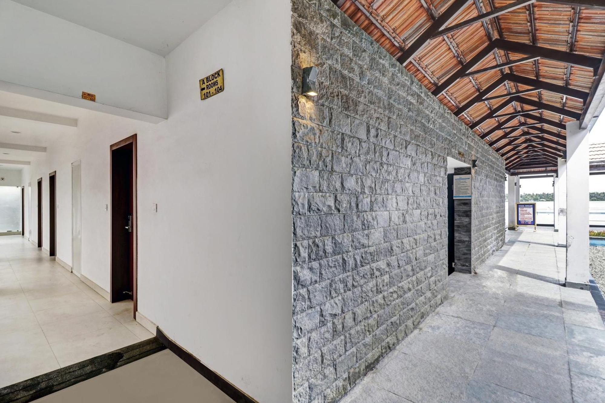 Townhouse Oak Edassery'S Sealine Villa Stay Kochi Exteriér fotografie