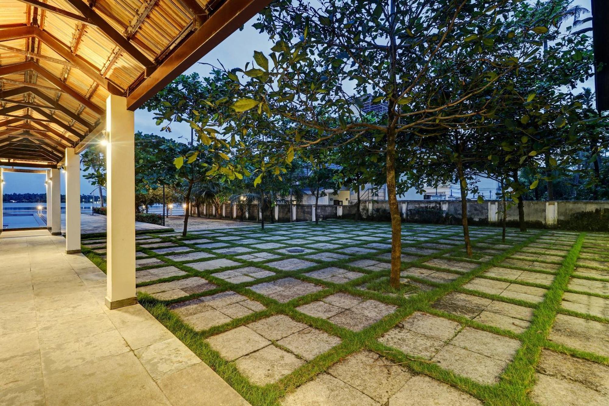 Townhouse Oak Edassery'S Sealine Villa Stay Kochi Exteriér fotografie